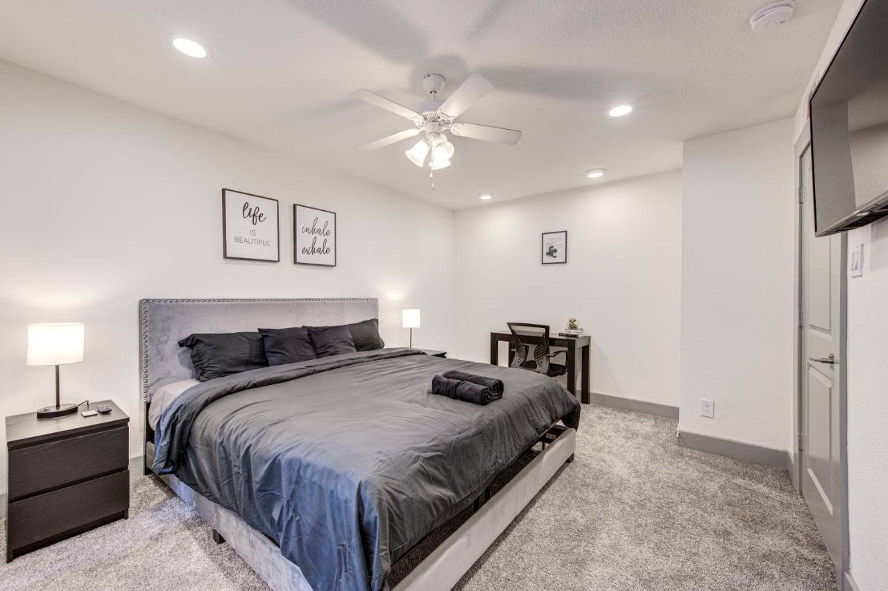 Trendy Midtown Apt, Walk To Shops & Sites, Pets Ok Houston Exterior photo